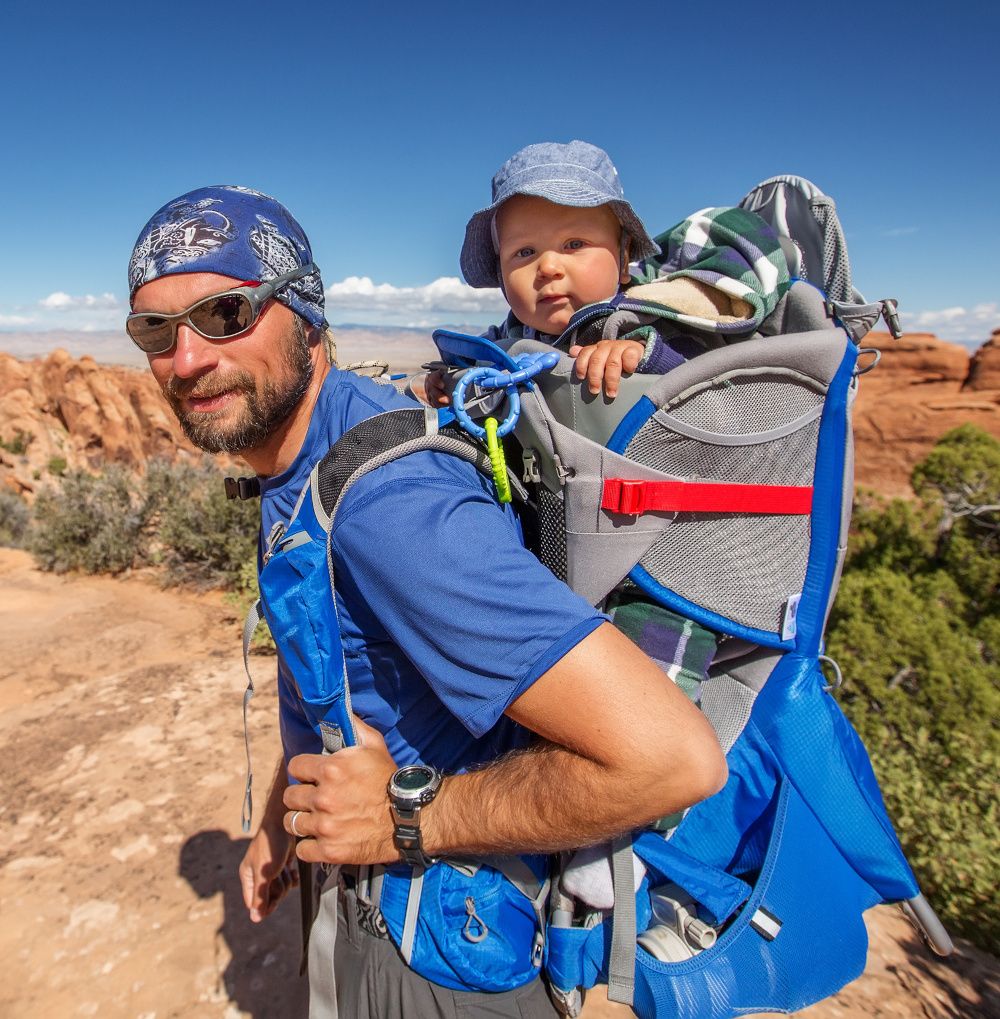 Guide Devon Lane with backpack